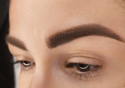 Powderbrows Augenbrauen Ergebnis - Permanent Make-up Behandlungen Rottenburg